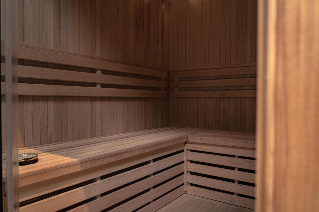 Set Spa Mouscron Esterno foto